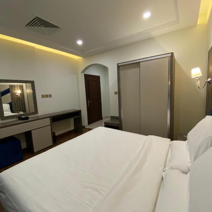 مبيت الخبر للأجنحة الفندقية Al Khobar Luaran gambar